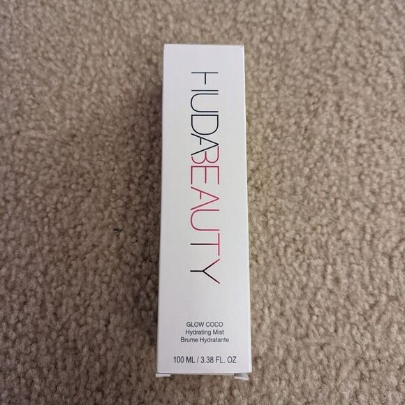 Huda Beauty Glow Coco Hydrating Mist - Picture 1 of 1